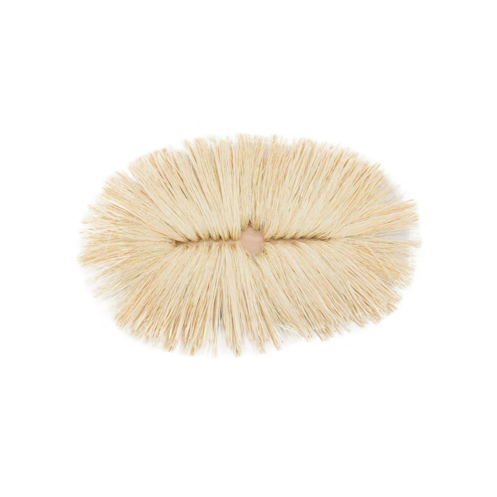 Close up of natural hemp fibers on Hyde texture brush for stippling patterns