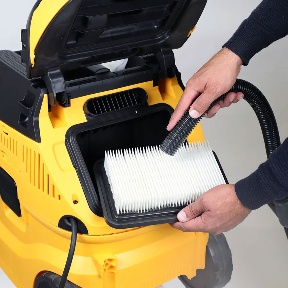 Replacing the high-efficiency flat filter in a Mirka M-Class dust extractor