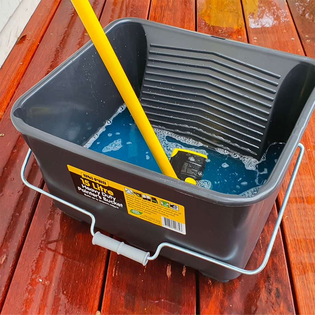 Uni-Pro 15 Litre Painter's Bucket Fits 270mm roller